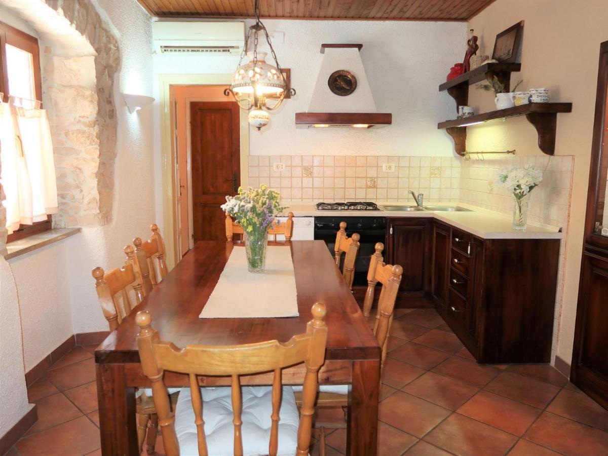 Holiday Home Nino - Lbn305 By Interhome Kršan Dış mekan fotoğraf